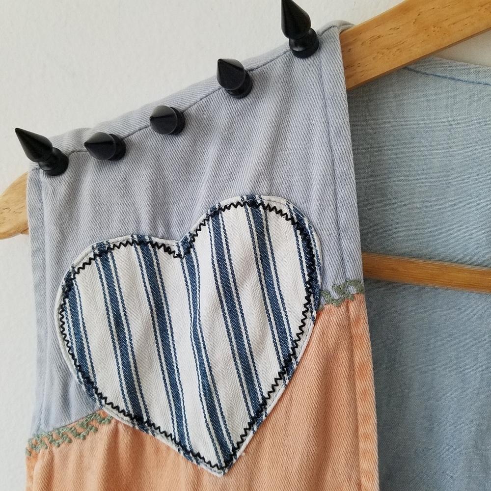 Vintage Cambridge Denim Embroidered Cat Patch Work Studded  Vest Jacket Large - Picture 12 of 14